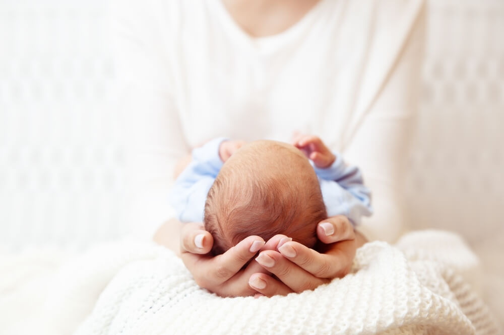 <strong>Primeiros cuidados com recém-nascido após o parto</strong> 
